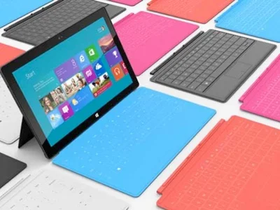 Le (troppe)somiglianze tra la conferenza Microsoft e quella Apple